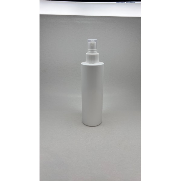 250 ml Beyaz Mat Plastik Şişe (PE) Beyaz Sprey Başlıklı (24 Ağız)