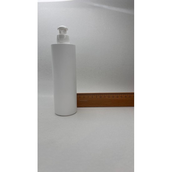 250 ml Beyaz Plastik Şişe (PE) Beyaz Puspul Kapaklı (24 Ağız)